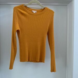 Mustard yellow/orange  long sleeved sweater, minimal, knitwear
